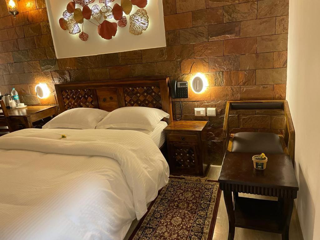 Yashmay Villa Club & Resort Gonda Екстериор снимка